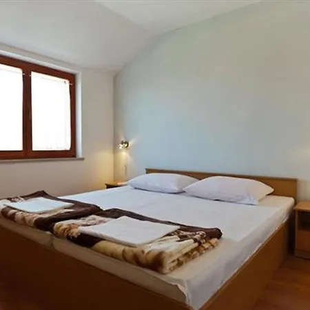 Katic Apartmán Vantacici