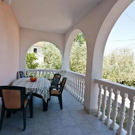 Katic Apartmán Vantacici