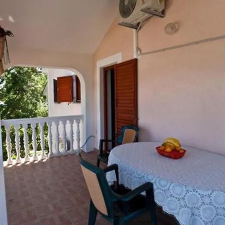 Appartement Katic Vantacici