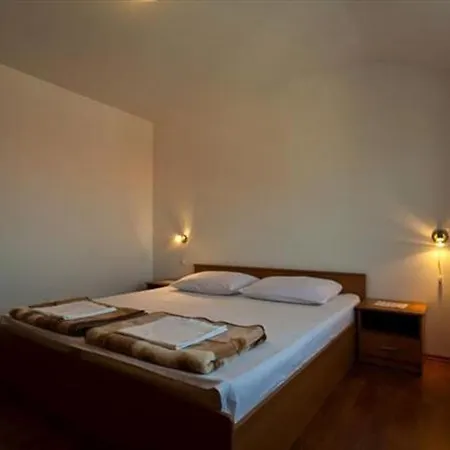 Katic Apartmán Vantacici